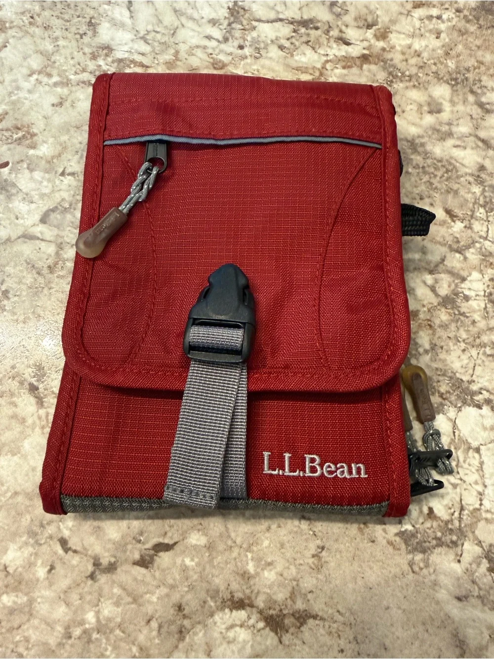 L.L. Bean Red Men’s Toiletry/Organizer Pouch